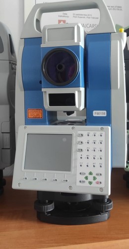 R80 Robo.jpg