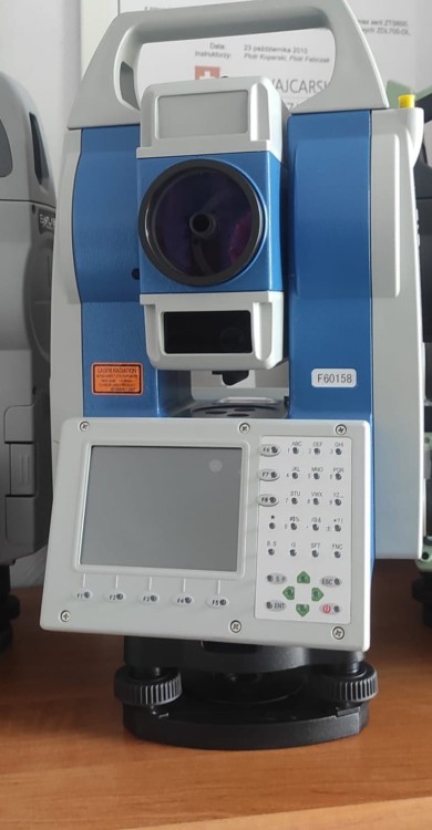 R80 Robo.jpg